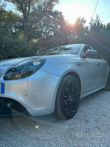 Usato 2018 Alfa Romeo Giulietta 1.6 Diesel 120 CV (15.999 €)