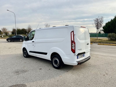 Usato 2018 Ford Transit Custom 2.0 Diesel 131 CV (18.900 €)