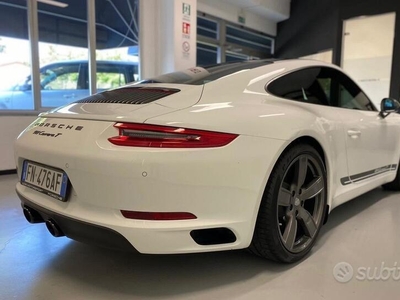 Usato 2018 Porsche 911 Carrera 3.0 Benzin 370 CV (126.999 €)