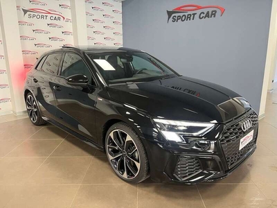 Usato 2023 Audi A3 Sportback 2.0 Diesel 200 CV (49.900 €)