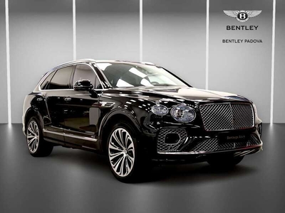Usato 2023 Bentley Azure 4.0 Benzin 549 CV (269.000 €)