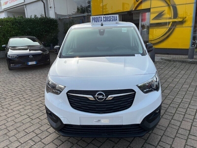 Usato 2023 Opel Combo 1.5 Diesel 102 CV (19.918 €)