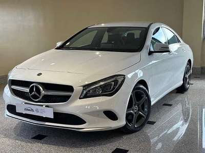 Mercedes-Benz CLA 200 d Automatic Business da Glm . (L'Auto)