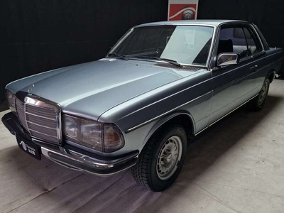 Usato 1984 Mercedes 280 2.8 Benzin 185 CV (16.900 €)