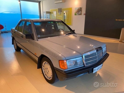 Usato 1986 Mercedes 190 2.0 Benzin 122 CV (8.300 €)