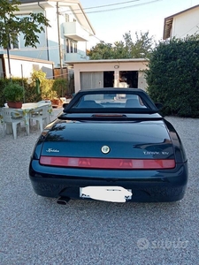 Usato 1998 Alfa Romeo Spider 2.0 Benzin 128 CV (10.000 €)