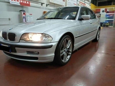 Usato 1999 BMW 320 2.0 Benzin 150 CV (9.500 €)