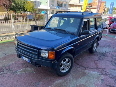Usato 2001 Land Rover Discovery 2.5 Diesel 139 CV (6.490 €)