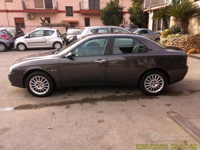 Usato 2003 Alfa Romeo 156 1.9 Diesel 140 CV (1.999 €)