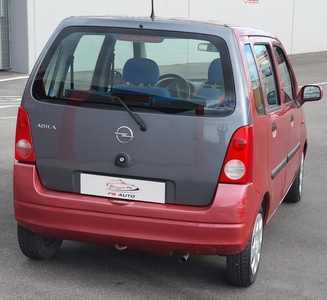 Usato 2003 Opel Agila 1.0 Benzin 58 CV (1.999 €)