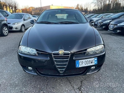 Usato 2004 Alfa Romeo 156 2.0 Benzin 166 CV (1.990 €)