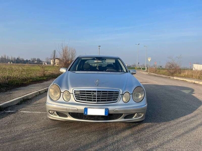 Usato 2005 Mercedes E220 2.1 Diesel 150 CV (3.000 €)