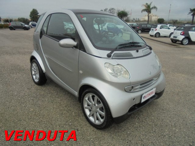 Usato 2005 Smart ForTwo Coupé 0.7 Benzin 61 CV (99.999 €)