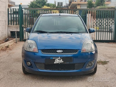 Usato 2007 Ford Fiesta 1.4 Diesel 68 CV (3.700 €)