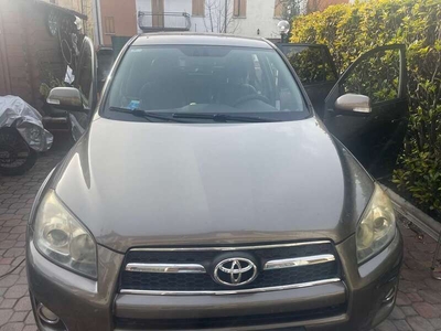 Usato 2009 Toyota RAV4 2.2 Diesel 150 CV (7.000 €)