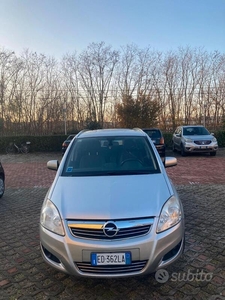 Usato 2010 Opel Zafira 1.8 Benzin 140 CV (5.000 €)