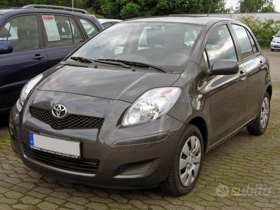 Usato 2011 Toyota Yaris 1.3 LPG_Hybrid 100 CV (4.900 €)