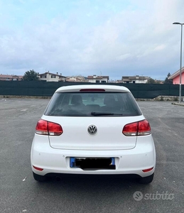 Usato 2011 VW Golf VI 1.6 Diesel 102 CV (9.000 €)