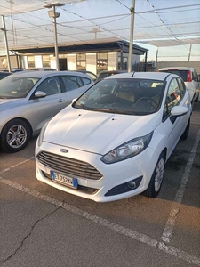 Usato 2014 Ford Fiesta 1.2 Benzin 60 CV (6.490 €)