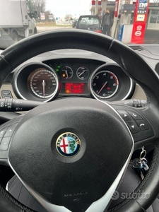 Usato 2015 Alfa Romeo Giulietta 1.6 Diesel 109 CV (10.000 €)