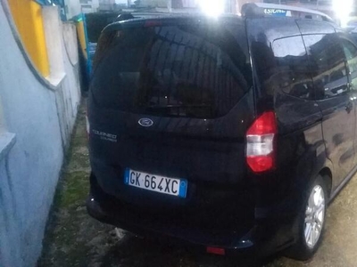 Usato 2015 Ford Tourneo Connect 1.5 Diesel 100 CV (9.950 €)