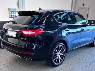 Usato 2016 Maserati Levante 3.0 Diesel 250 CV (41.000 €)