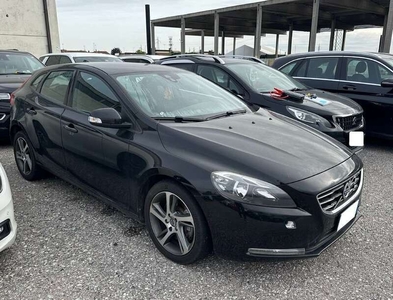 Usato 2016 Volvo V40 2.0 Diesel 120 CV (9.900 €)