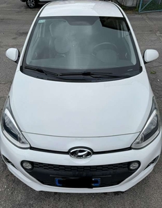 Usato 2017 Hyundai i10 1.0 Benzin 67 CV (10.000 €)