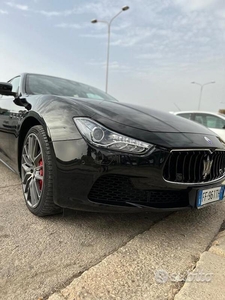 Usato 2017 Maserati Ghibli 3.0 Benzin 410 CV (35.990 €)