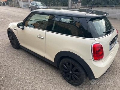 Usato 2017 Mini Cooper 1.5 Diesel 116 CV (14.000 €)