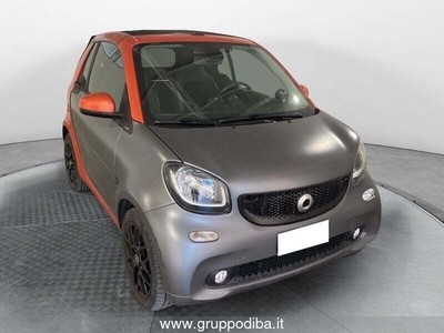 Usato 2017 Smart ForTwo Cabrio 1.0 Benzin 71 CV (16.890 €)