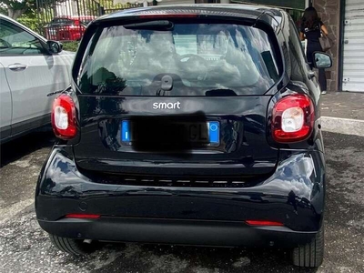 Usato 2017 Smart ForTwo Coupé 1.0 Benzin 71 CV (12.500 €)