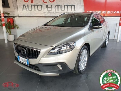 Usato 2017 Volvo V40 CC 2.0 Diesel 120 CV (14.700 €)