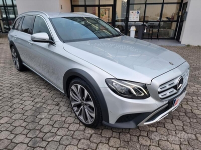 Usato 2018 Mercedes E350 3.0 Diesel 258 CV (29.900 €)