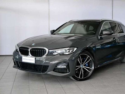 Usato 2019 BMW 330 2.0 Benzin 258 CV (39.900 €)