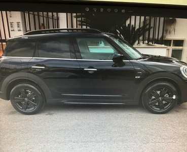 Usato 2021 Mini Countryman 1.5 Benzin 136 CV (24.000 €)