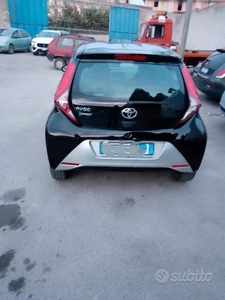 Usato 2021 Toyota Aygo 1.0 Benzin 72 CV (9.950 €)