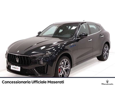 Usato 2022 Maserati Levante 2.0 Benzin 330 CV (64.890 €)