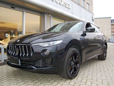 Usato 2022 Maserati Levante 2.0 El_Hybrid 330 CV (61.900 €)