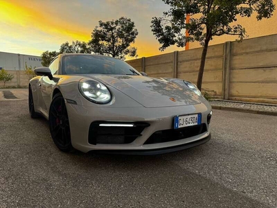 Usato 2022 Porsche 911 Carrera 4 GTS 3.0 Benzin 480 CV (180.000 €)
