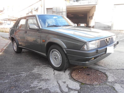 Usato 2023 Alfa Romeo 2000 Benzin (23.000 €)