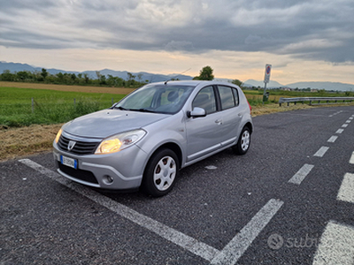 Dacia sandero 1.4 bezina GPL