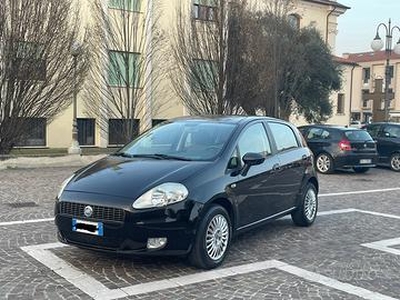 Fiat grande punto 1.4 neo patentati