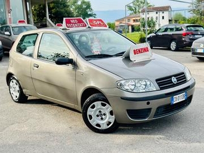 Fiat Punto 2005 1.2 benzina/Gpl ok neopatentati