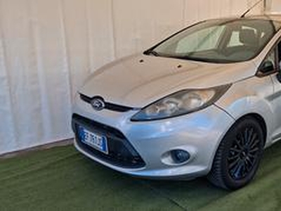 Ford fiesta 1.4tdci 70cv titanium 10/2010