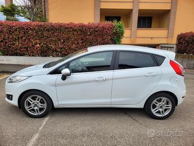 FORD Fiesta 6ª serie - 1.4 Bz/GPL 5p Titanium