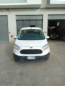 Ford transit courier 2017