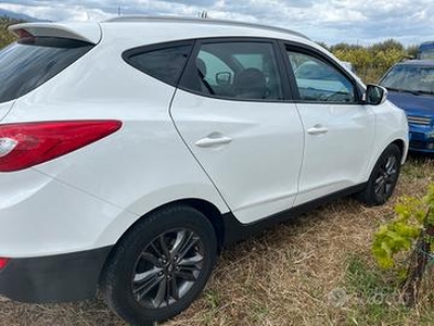 Hyundai x 35