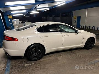 Jaguar XF 2009 2.7 Luxury