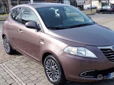 Lancia Ypsilon 1.2 69 CV 5 porte Gold